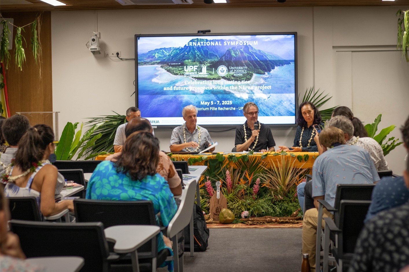 Symposium UPF-UHM